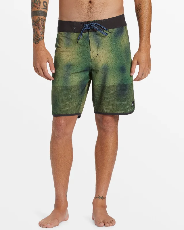 Highline Scallop 19" Boardshorts - Camo