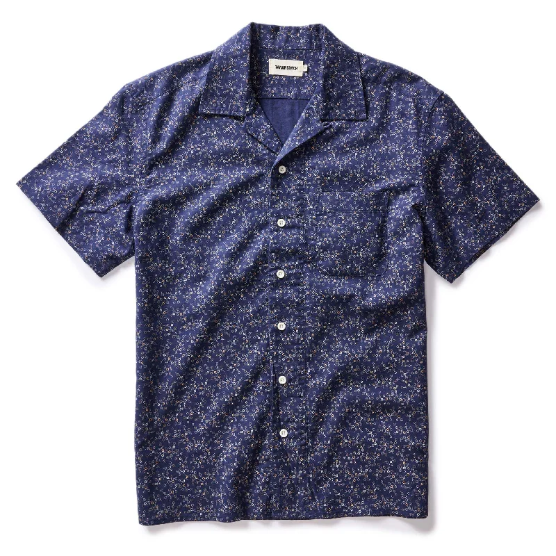 The Short Sleeve Hawthorne in Dark Navy Floral